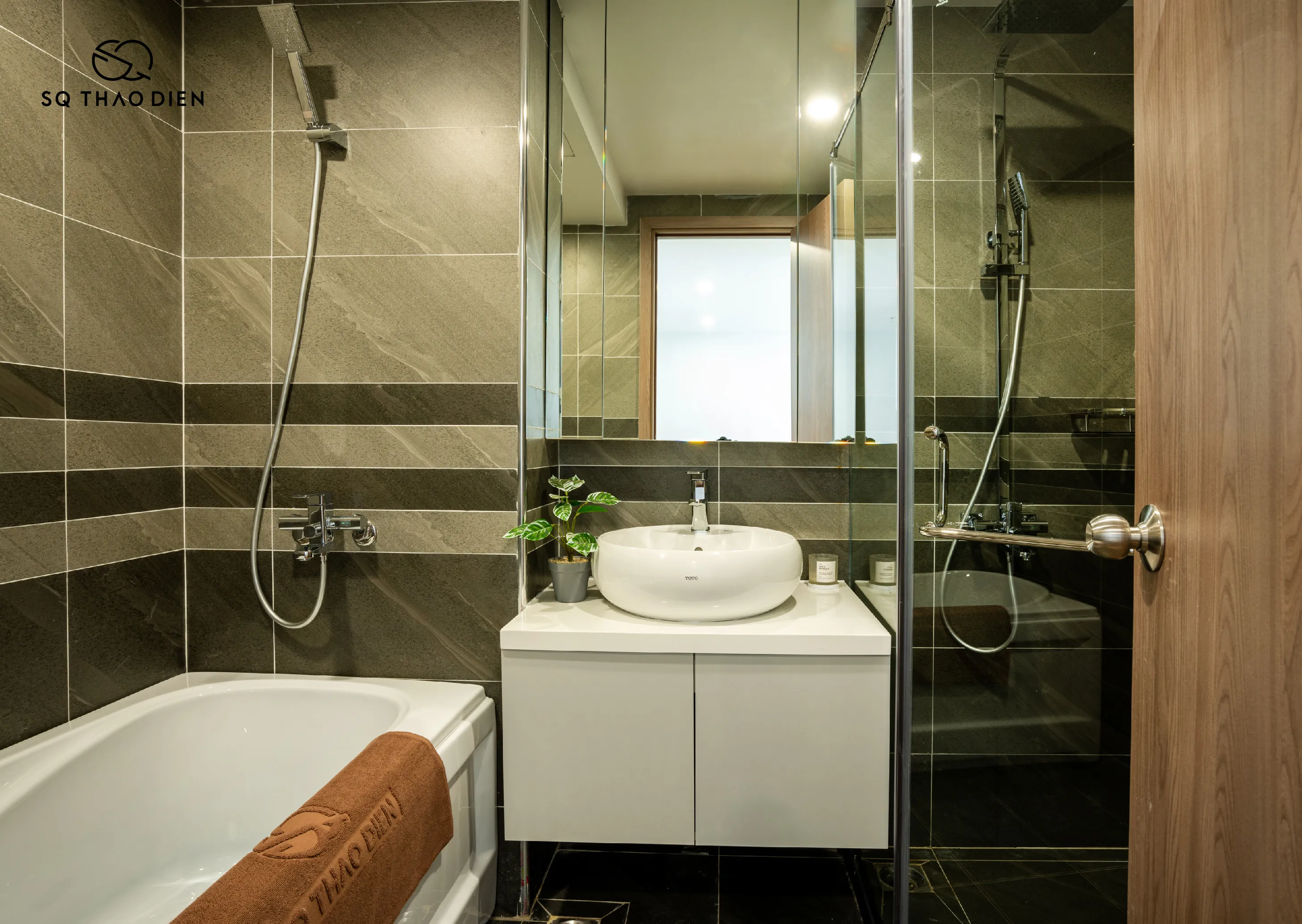 Spacious Balcony One Bedroom SQ Thao Dien Serviced Apartment For Rent in HCMC 65sqm 1,150 USD/month